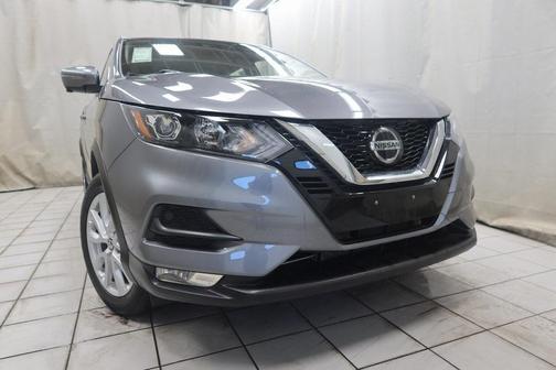 2022 Nissan Rogue Sport SV