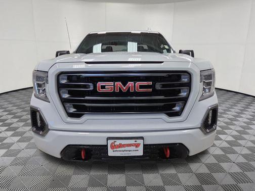 Summit White 2022 GMC Sierra 1500 AT4