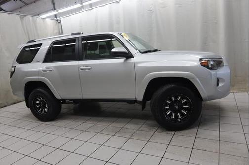 2023 Toyota 4Runner SR5