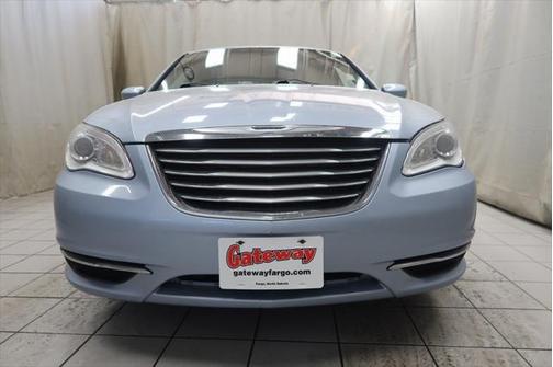 2013 Chrysler 200 Touring