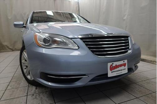 2013 Chrysler 200 Touring