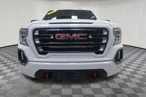 Summit White 2022 GMC Sierra 1500 AT4