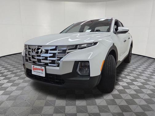 Atlas White 2024 Hyundai SANTA CRUZ SEL