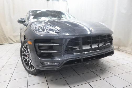 2018 Porsche Macan Turbo