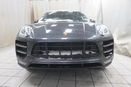 2018 Porsche Macan Turbo