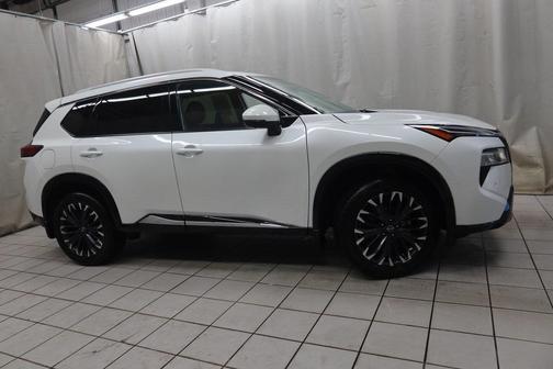 2024 Nissan Rogue Platinum