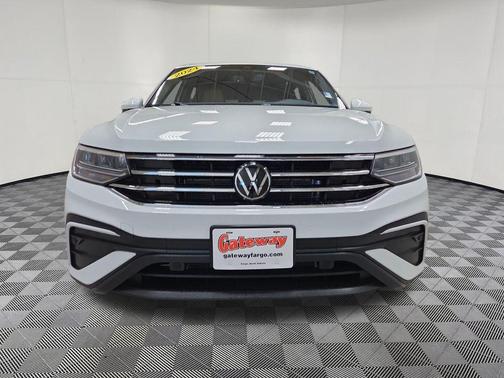 Pure White 2024 Volkswagen Tiguan 2.0T SE 4MOTION