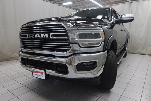 2022 RAM 2500 Laramie Crew Cab 4x4 6'4' Box