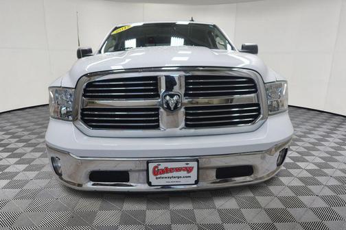 Bright White Clearcoat 2018 RAM 1500 Big Horn