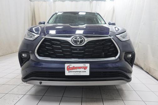 2022 Toyota Highlander Platinum