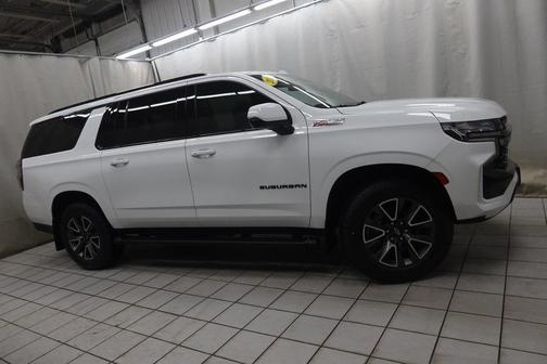 2022 Chevrolet Suburban 4WD Z71