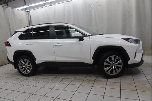 2020 Toyota RAV4 XLE Premium