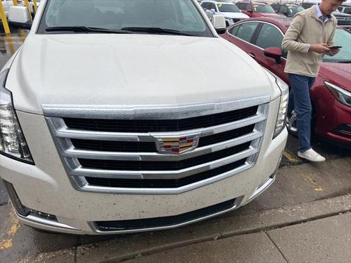 2015 Cadillac Escalade Luxury