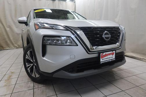 Brilliant Silver Metallic 2023 Nissan Rogue SV