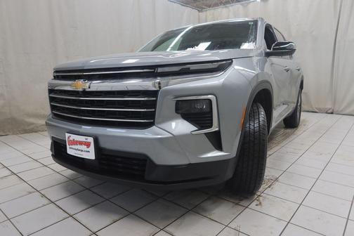 2024 Chevrolet Traverse LT