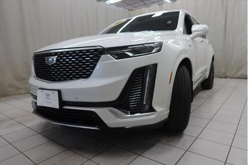 2023 Cadillac XT6 Luxury AWD