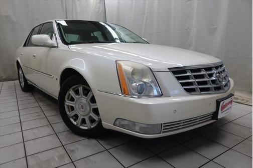 2008 Cadillac DTS Base