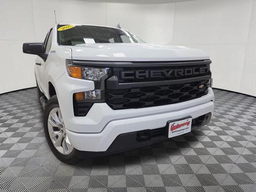 Summit White 2025 Chevrolet Silverado 1500 Custom