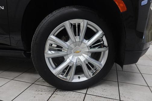 2024 Chevrolet Suburban 4WD High Country