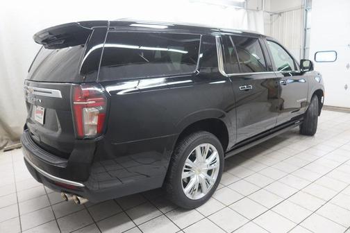 2024 Chevrolet Suburban 4WD High Country