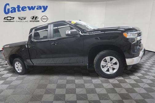Black 2022 Chevrolet Silverado 1500 LT