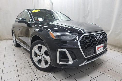 2022 Audi Q5 45 S line Premium Plus