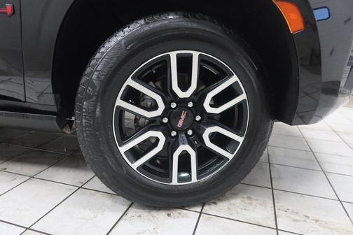 2022 GMC Yukon 4WD AT4