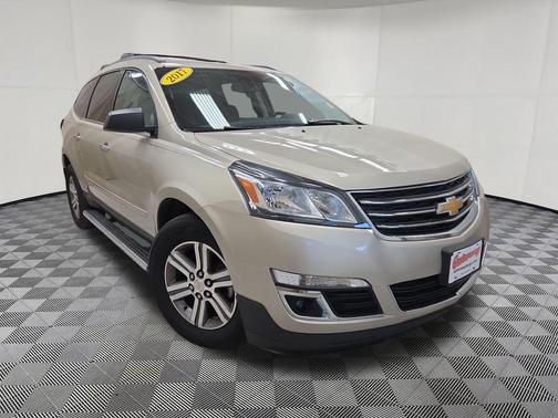 Champagne Silver Metallic 2017 Chevrolet Traverse 1LT