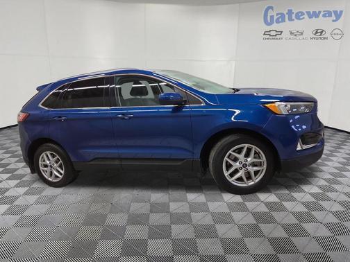 Blue Metallic 2022 Ford Edge SEL