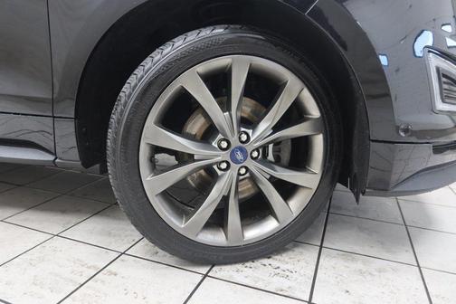 2016 Ford Edge Sport