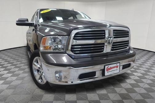 Granite Crystal Metallic Clearcoat 2016 RAM 1500 Big Horn