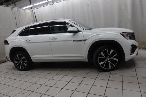 2024 Volkswagen Atlas Cross Sport 2.0T SEL Premium