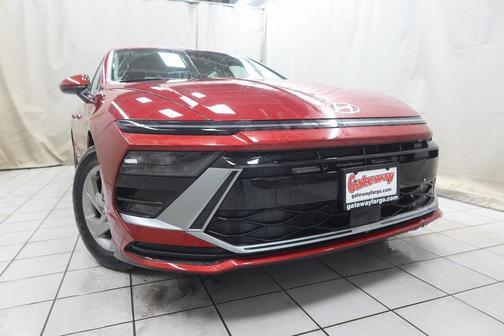 2025 Hyundai SONATA SE