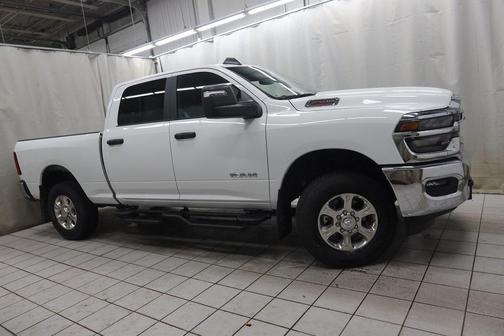 2025 RAM 2500 Big Horn Crew Cab 4x4 6'4' Box