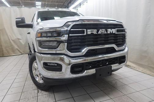 2025 RAM 2500 Big Horn Crew Cab 4x4 6'4' Box