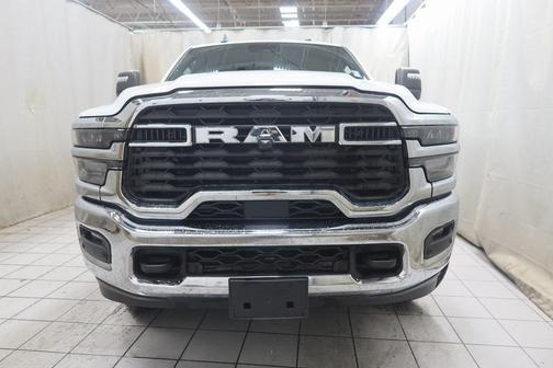 2025 RAM 2500 Big Horn Crew Cab 4x4 6'4' Box