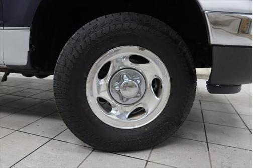 2004 Ford F-150 Heritage XL
