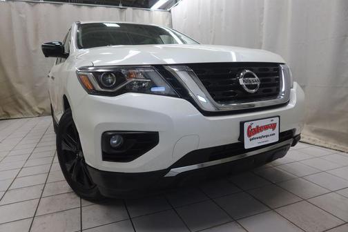 2017 Nissan Pathfinder Platinum