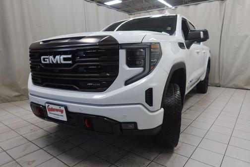 Summit White 2023 GMC Sierra 1500 AT4X