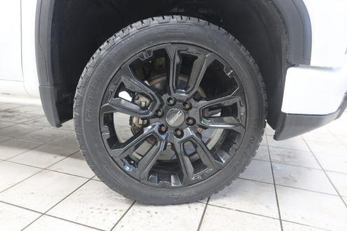 Summit White 2023 GMC Sierra 1500 AT4X