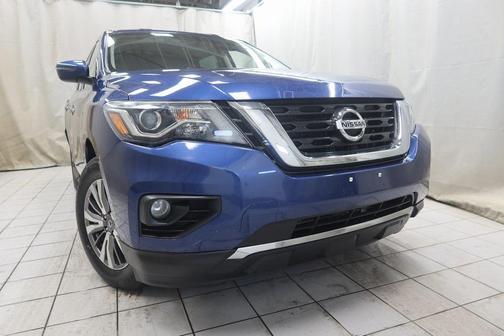 2018 Nissan Pathfinder SV