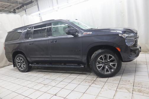 2022 Chevrolet Suburban 4WD Z71