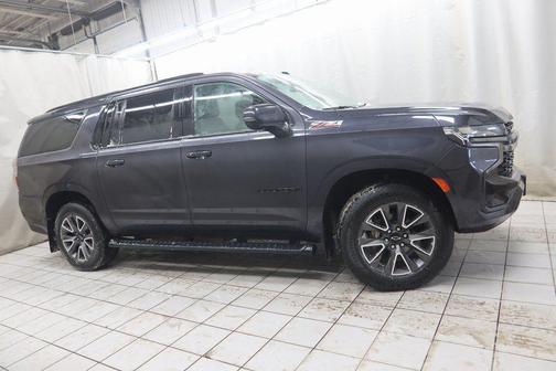 2022 Chevrolet Suburban 4WD Z71