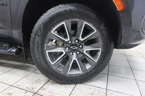 2022 Chevrolet Suburban 4WD Z71