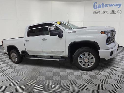 Summit White 2024 Chevrolet Silverado 2500 High Country