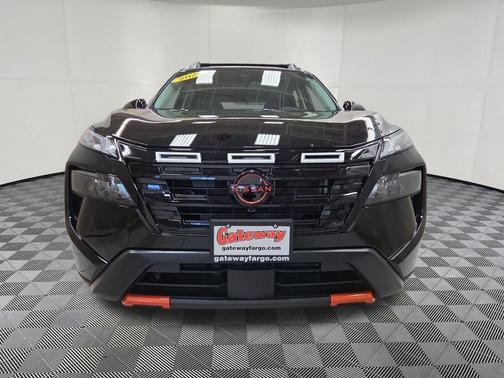 Super Black 2025 Nissan Rogue Rock Creek