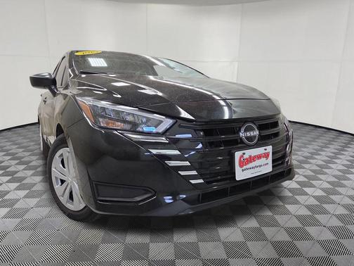 Super Black 2025 Nissan Versa 1.6 S