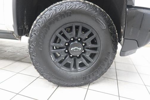 2025 Chevrolet Silverado 2500 4WD Crew Cab Standard Bed ZR2