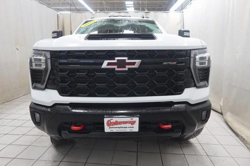 2025 Chevrolet Silverado 2500 4WD Crew Cab Standard Bed ZR2