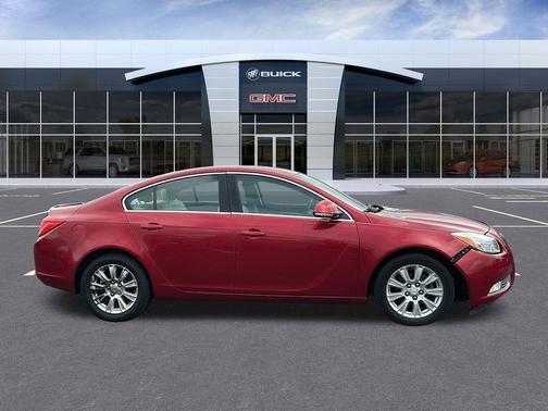 2012 Buick Regal Premium 1